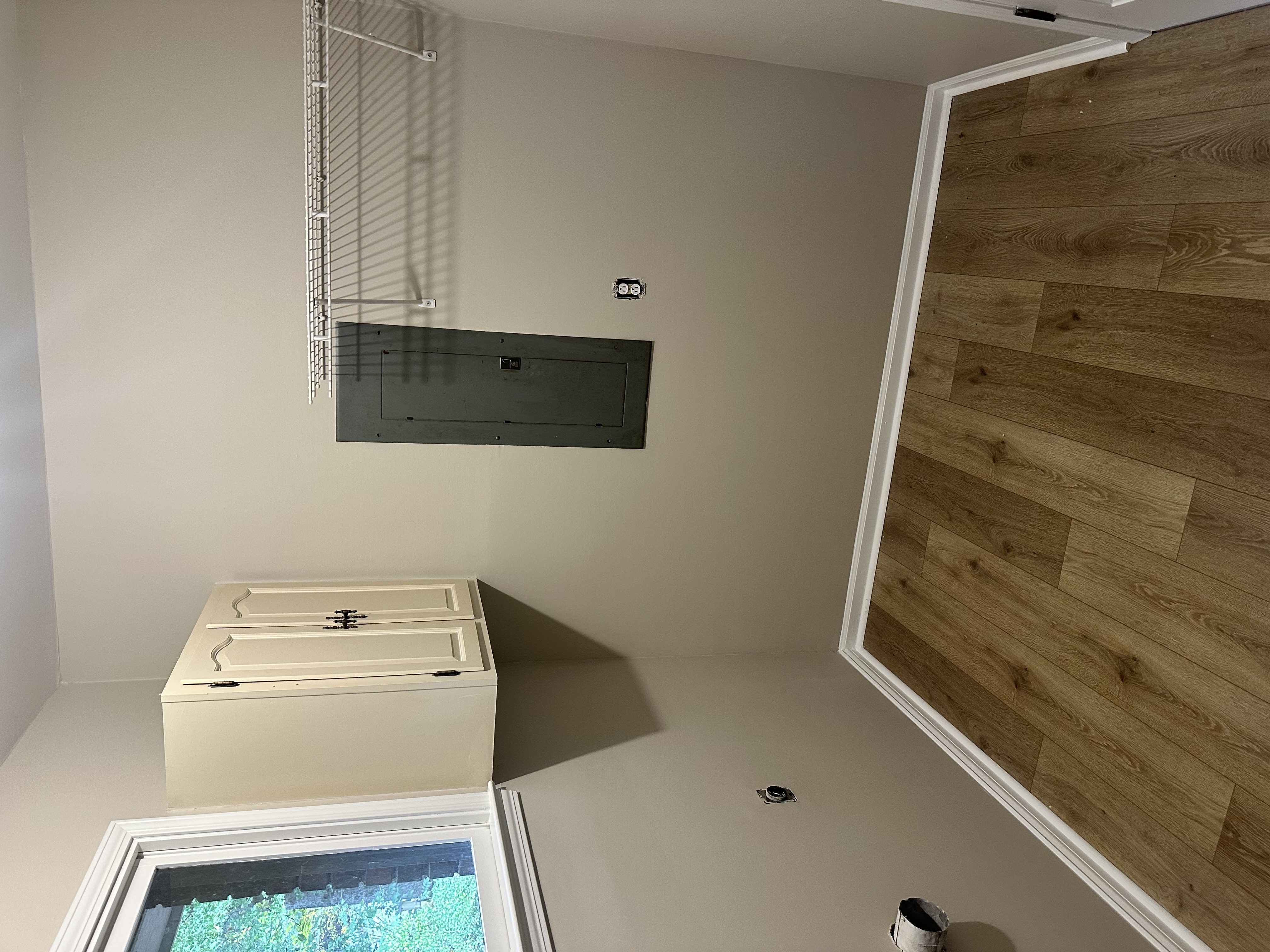 Laundry room painting
